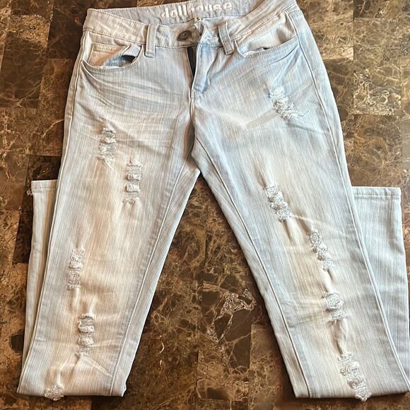 Ripped Jeans  - Picture 1 of 4